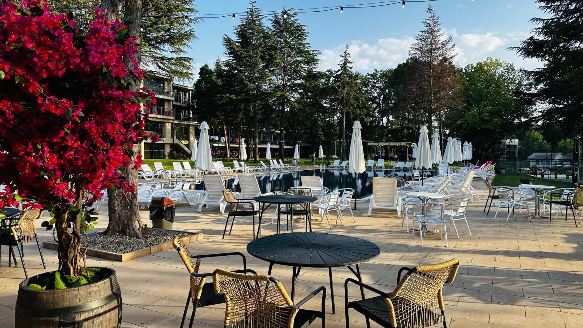 Queen Nelly Park Kiten  Ngoại thất bức ảnh