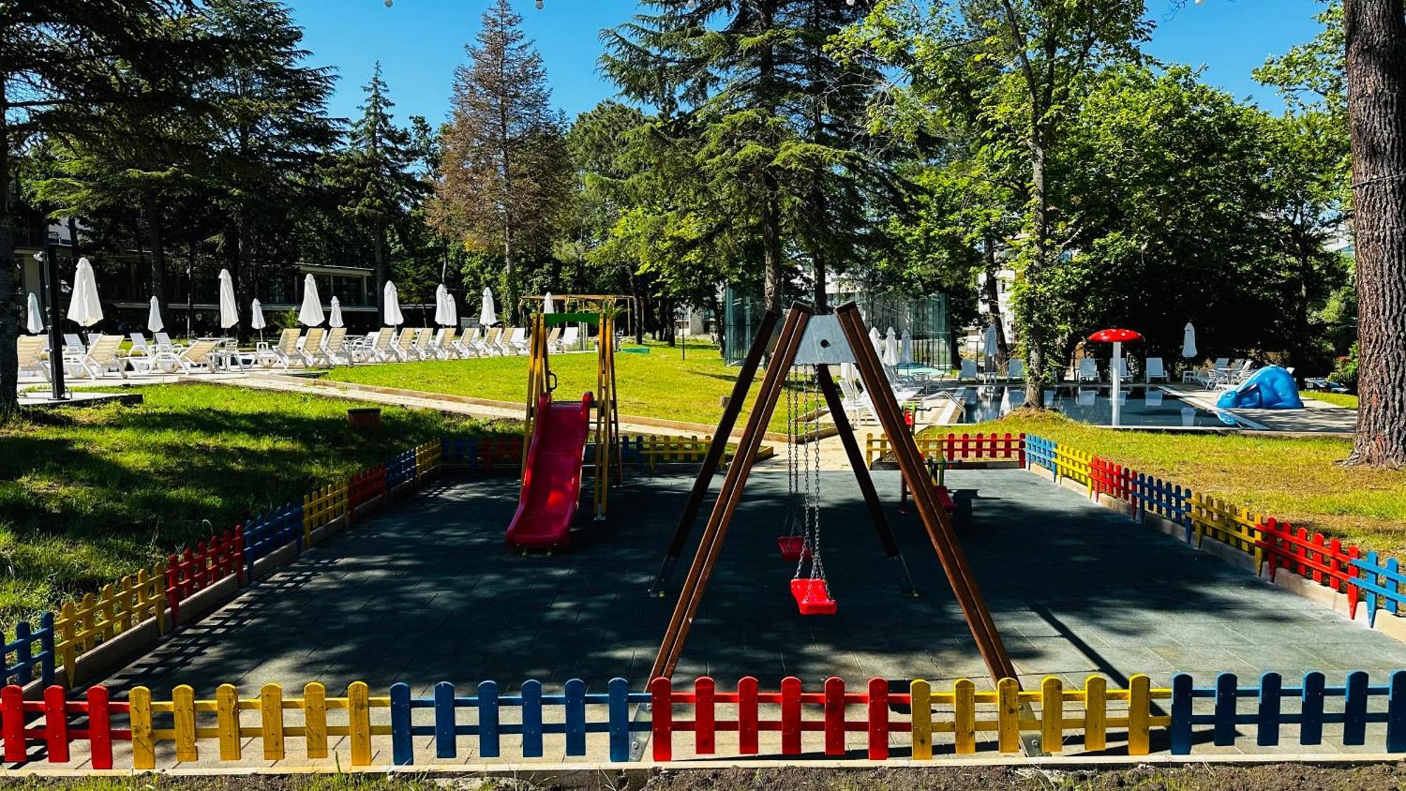 Queen Nelly Park Kiten  Ngoại thất bức ảnh